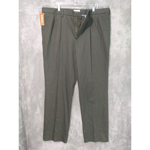 Dockers Pants Mens 42x34 Green Signature Khaki Pleated Classic Fit Casual - Picture 1 of 11